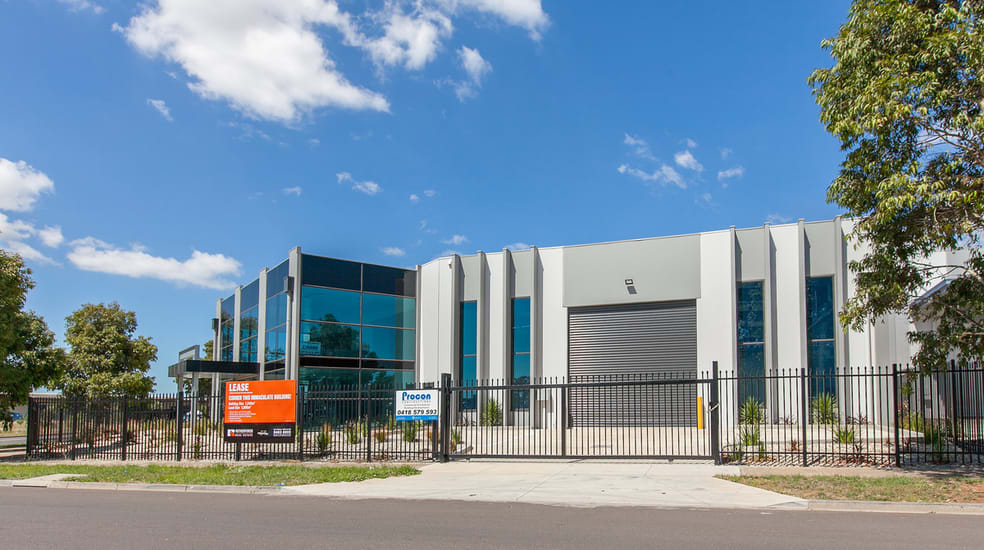 Click to view all images 59 East Derrimut Crescent Derrimut VIC 3030 - Image 1
