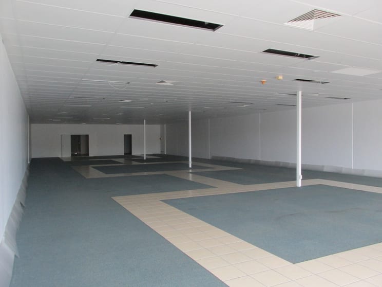 2/123 Boat Harbour Drive Pialba QLD 4655 - Image 2