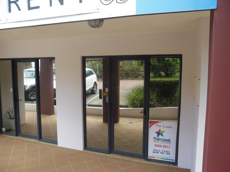 7/492 Christine Avenue Robina QLD 4226 - Image 2