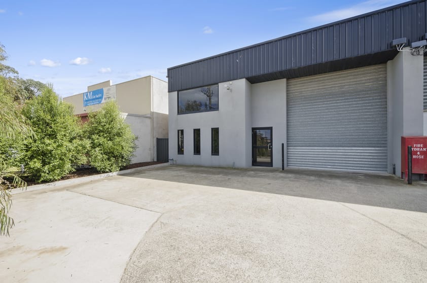 Click to view all images 370 Kororoit Creek Road Williamstown North VIC 3016 - Image 1