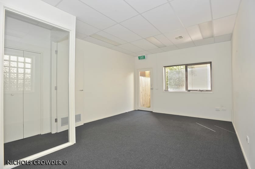 Click to view all images 78 Bluff Road Black Rock VIC 3193 - Image 3
