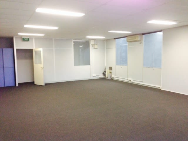 Click to view all images 300 Macaulay Road North Melbourne VIC 3051 - Image 2