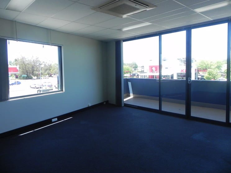 Click to view all images Suite 6, 1 North Lake Road Alfred Cove WA 6154 - Image 2