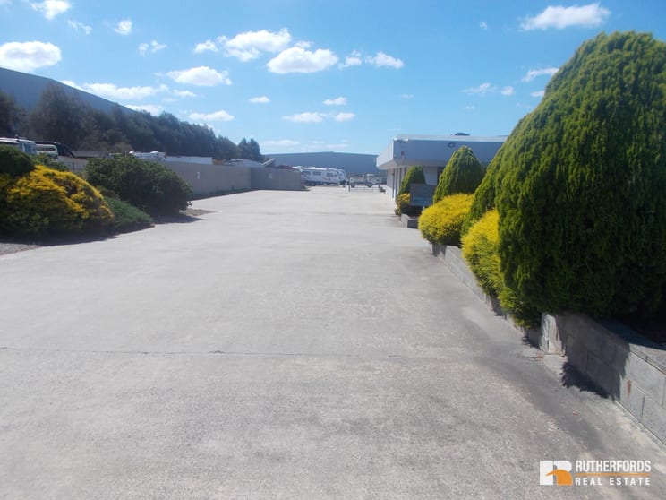 Click to view all images 40-48 Hume Highway Somerton VIC 3062 - Image 3