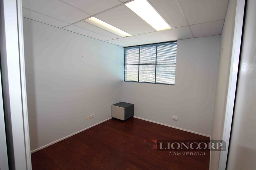 Click to view all images 3/21 Dennis Road Springwood QLD 4127 - Image 3