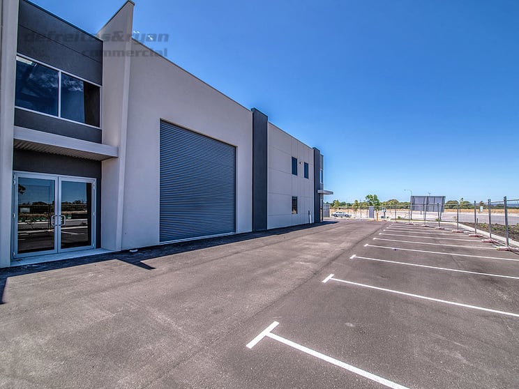 Click to view all images 1/145 Allen Road Forrestdale WA 6112 - Image 2