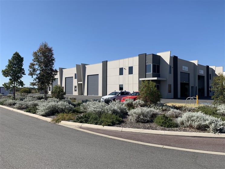 Click to view all images 1/145 Allen Road Forrestdale WA 6112 - Image 1