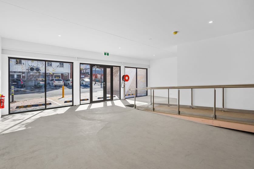 Click to view all images 62 Burelli Street Wollongong NSW 2500 - Image 2
