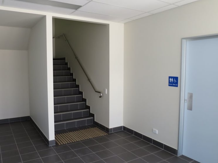 Click to view all images 2/259 Cullen Avenue Eagle Farm QLD 4009 - Image 3