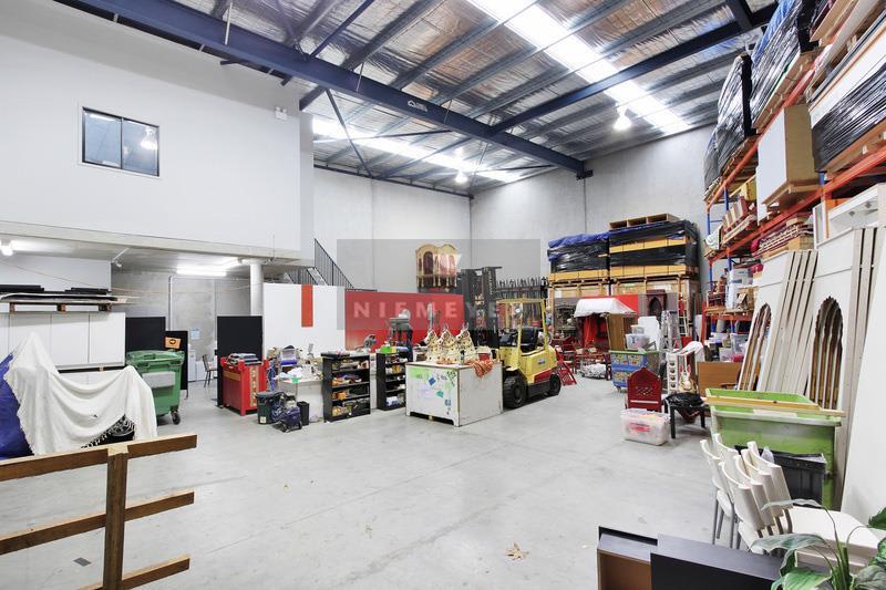 Click to view all images 45 Powers Road Seven Hills NSW 2147 - Image 3