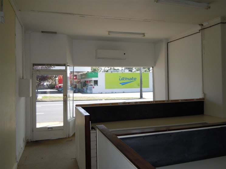 Click to view all images 1040A North Road Bentleigh East VIC 3165 - Image 3