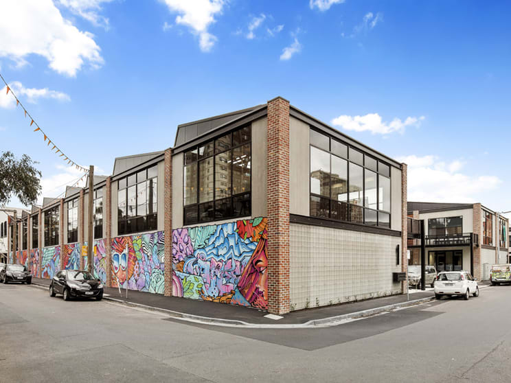 Click to view all images 4/3 Bromham Place Richmond VIC 3121 - Image 1