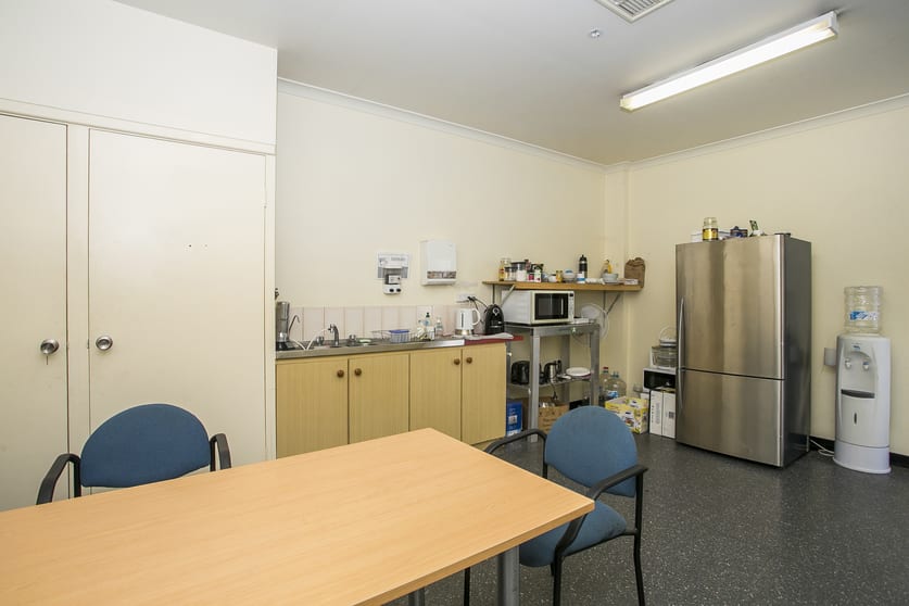 Click to view all images 133 Welshpool Road Welshpool WA 6106 - Image 3