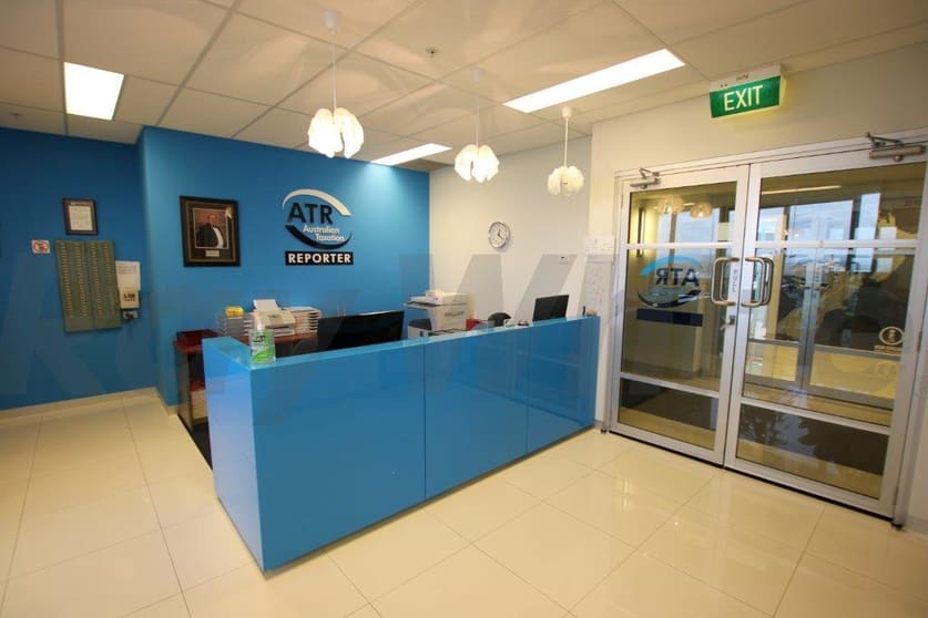 Click to view all images 27 Garden Street Southport QLD 4215 - Image 3