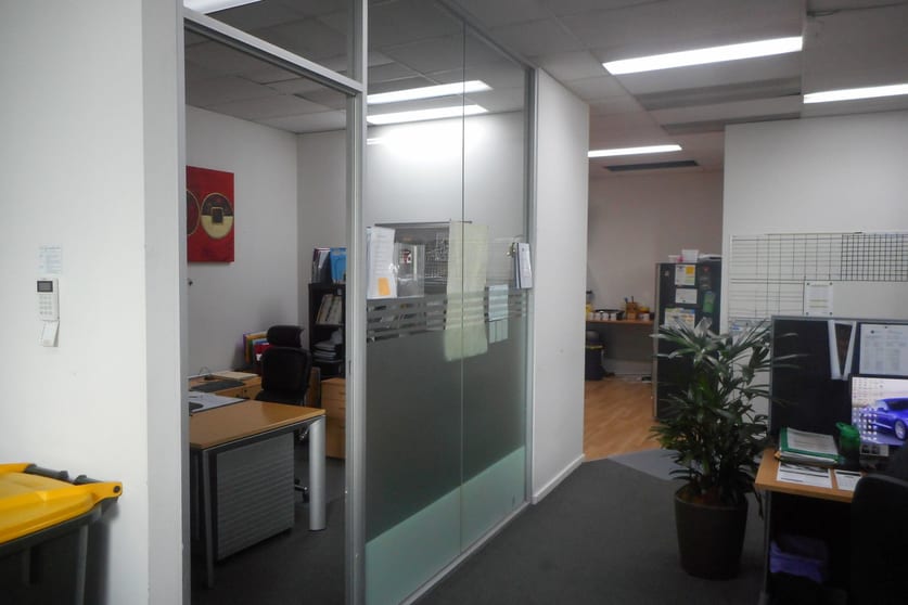 Click to view all images 354 South Road Moorabbin VIC 3189 - Image 3