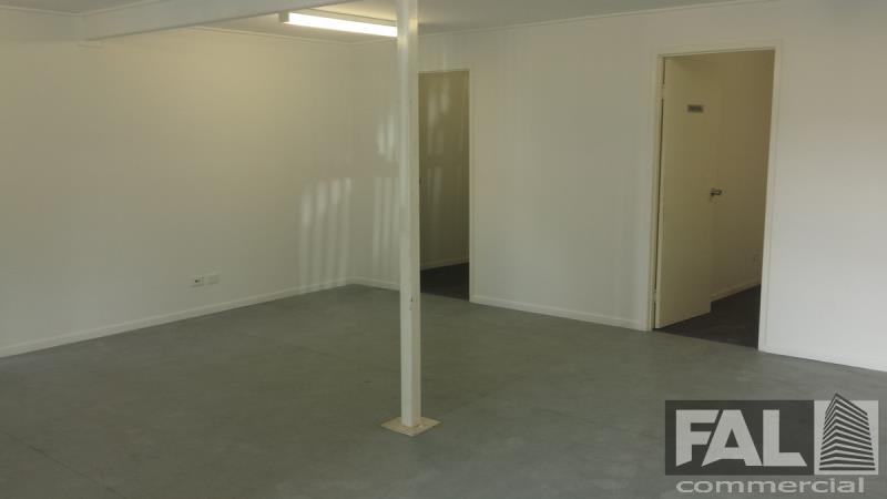 Click to view all images Unit 10/48 Bullockhead Street Sumner QLD 4074 - Image 3