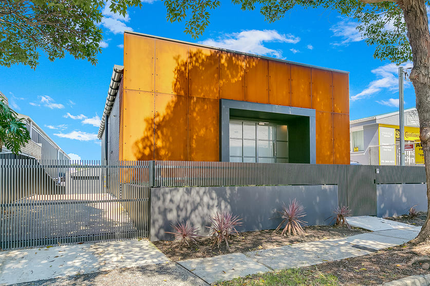 Click to view all images 2/9 West Street Brookvale NSW 2100 - Image 2