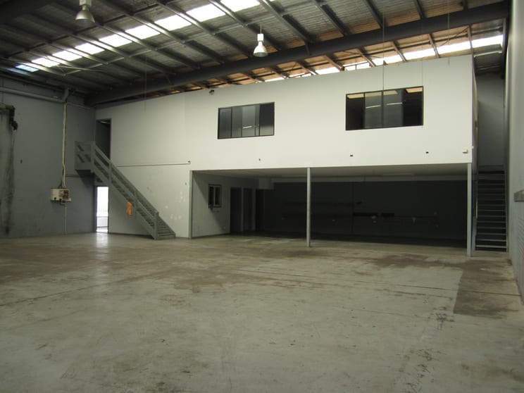 Click to view all images 1 Lacy Street Braybrook VIC 3019 - Image 3