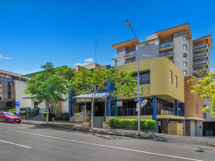 Click to view all images 147 Wharf Street Spring Hill QLD 4000 - Image 1