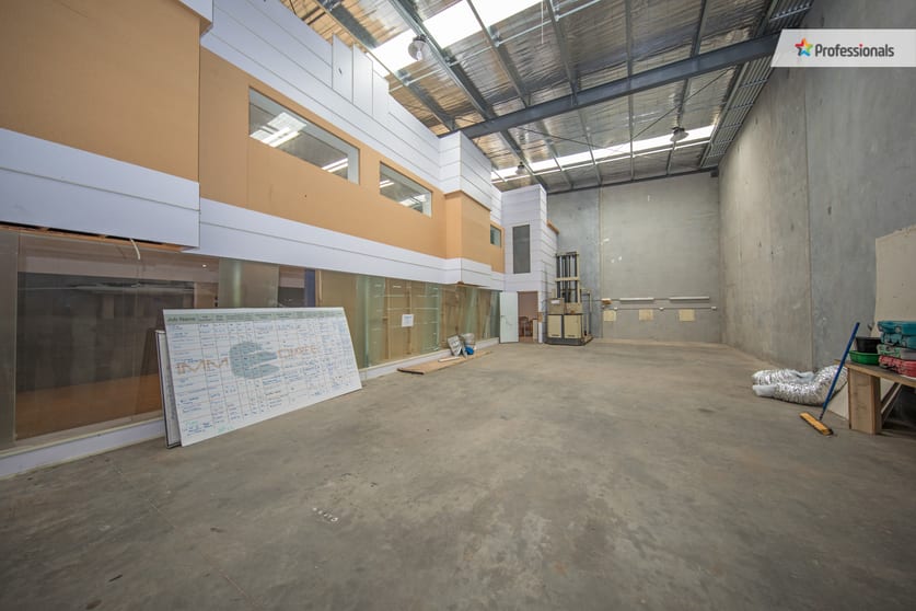 Click to view all images 7/207 Derrimut Drive Derrimut VIC 3030 - Image 2