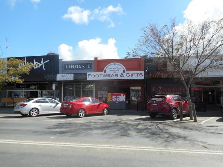 Click to view all images 127 Hare Street Echuca VIC 3564 - Image 2