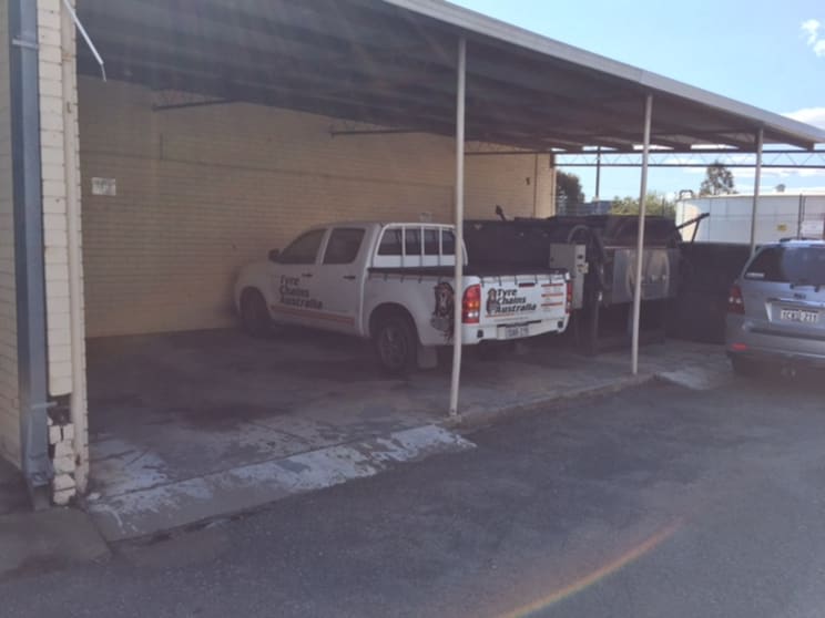 Click to view all images 4/9 Pilbara Street Welshpool WA 6106 - Image 3