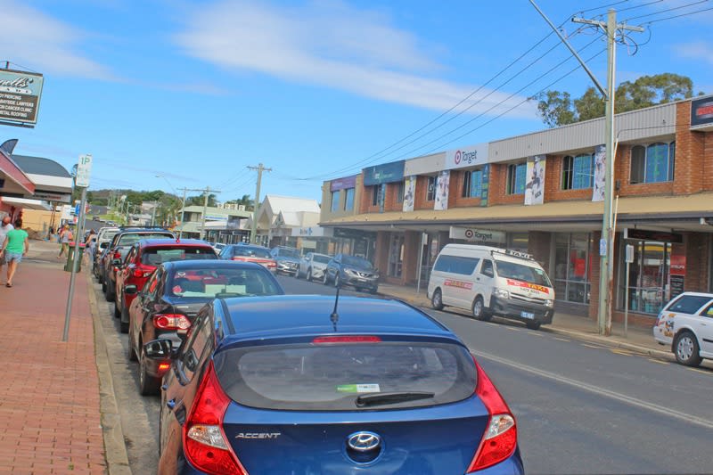 Click to view all images 43 Orient Street Batemans Bay NSW 2536 - Image 3