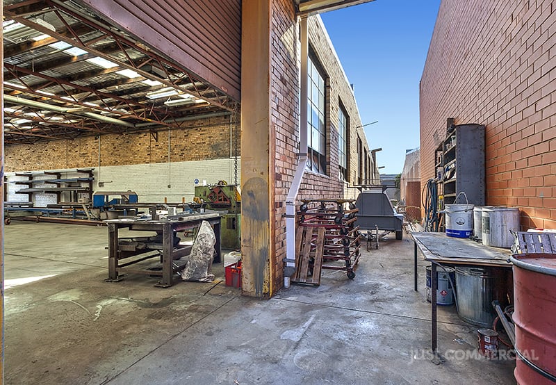 Click to view all images 9 Nelson Street Moorabbin VIC 3189 - Image 3
