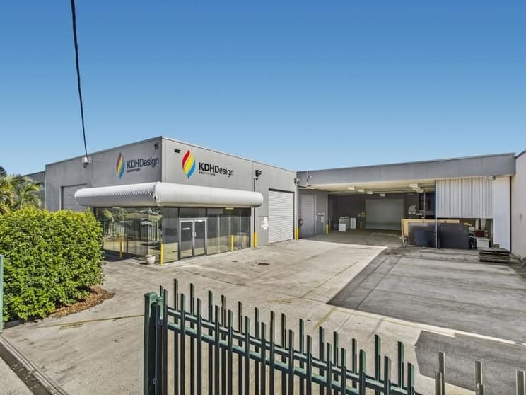 Click to view all images 16 Textile Avenue Warana QLD 4575 - Image 1