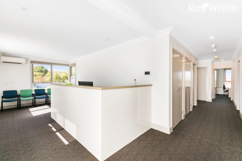 Click to view all images 719 Burwood Highway Ferntree Gully VIC 3156 - Image 3