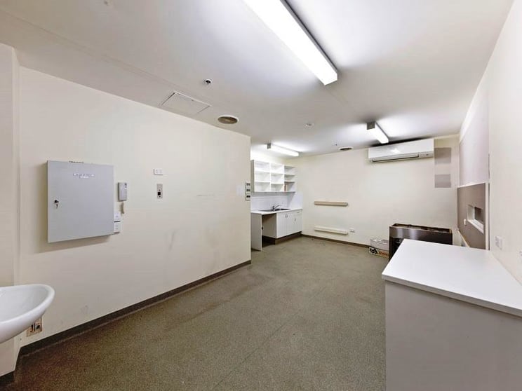 Click to view all images 599 Sydney Road Brunswick VIC 3056 - Image 3