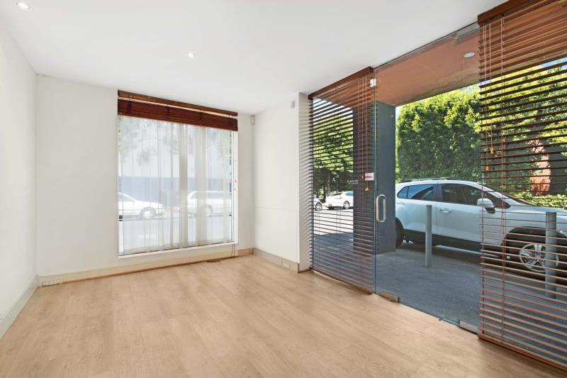 Click to view all images 25B Grattan Street Prahran VIC 3181 - Image 2