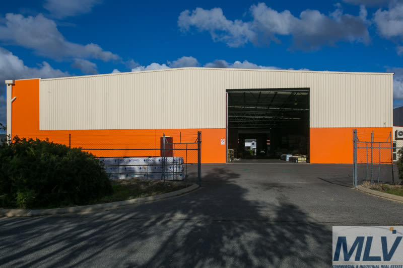 Click to view all images 82B Kelvin Road Maddington WA 6109 - Image 2