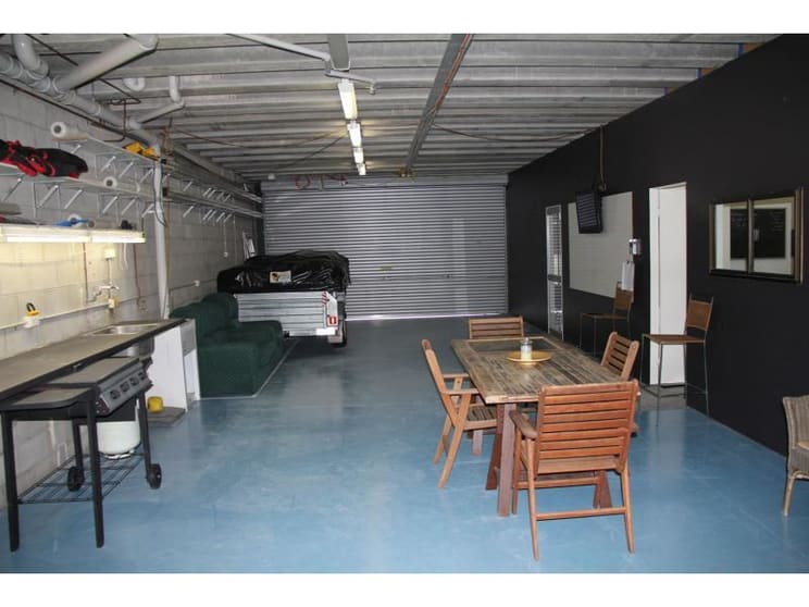 2/3 Fortitude Crescent Burleigh Heads QLD 4220 - Image 2
