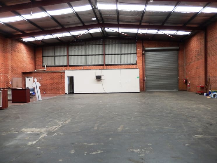 70 Dowd Street Welshpool WA 6106 - Image 2