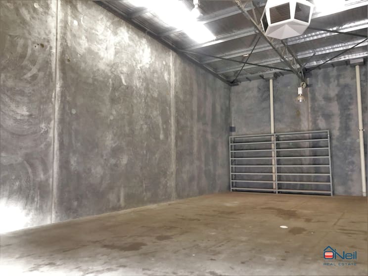 Click to view all images 8/10 Gillam Drive Kelmscott WA 6111 - Image 2
