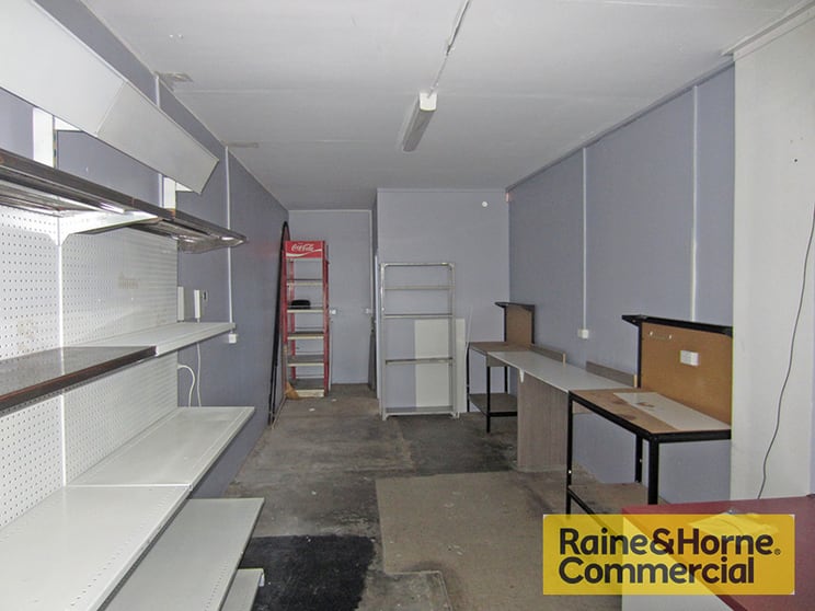 Click to view all images Kallangur QLD 4503 - Image 2