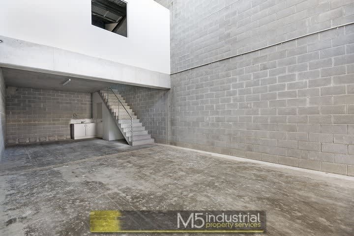 Click to view all images 45/3 Kelso Crescent Moorebank NSW 2170 - Image 2