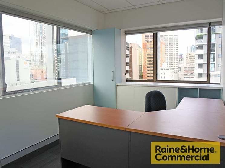 Click to view all images 5A/490 Upper Edward Street Spring Hill QLD 4000 - Image 2