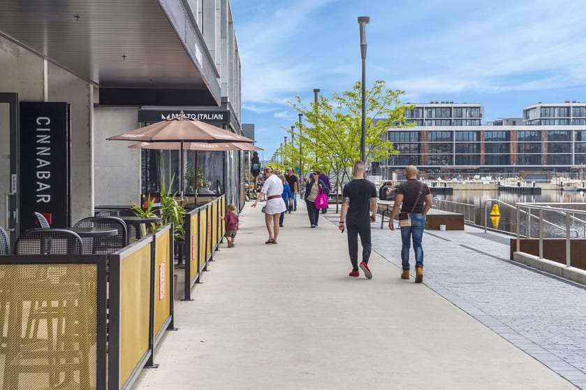 Click to view all images 17/19 Eastlake Parade Kingston ACT 2604 - Image 3