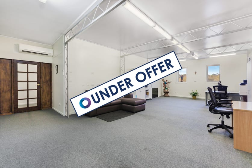 Click to view all images 74D Sydney Street Kilmore VIC 3764 - Image 1