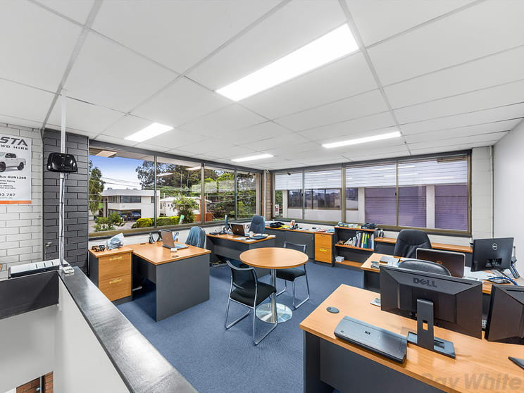 Click to view all images 5/27 Birubi Street Coorparoo QLD 4151 - Image 1