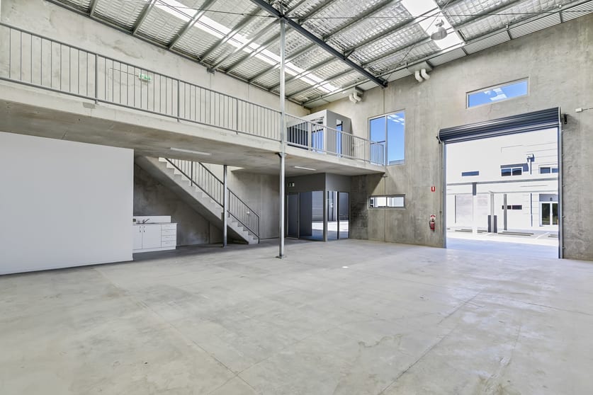 Click to view all images 2/2-6 Exeter Way Caloundra West QLD 4551 - Image 1