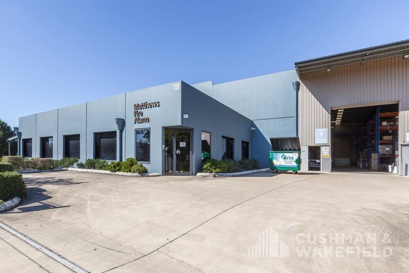 Click to view all images 18 Chapman Place Eagle Farm QLD 4009 - Image 2