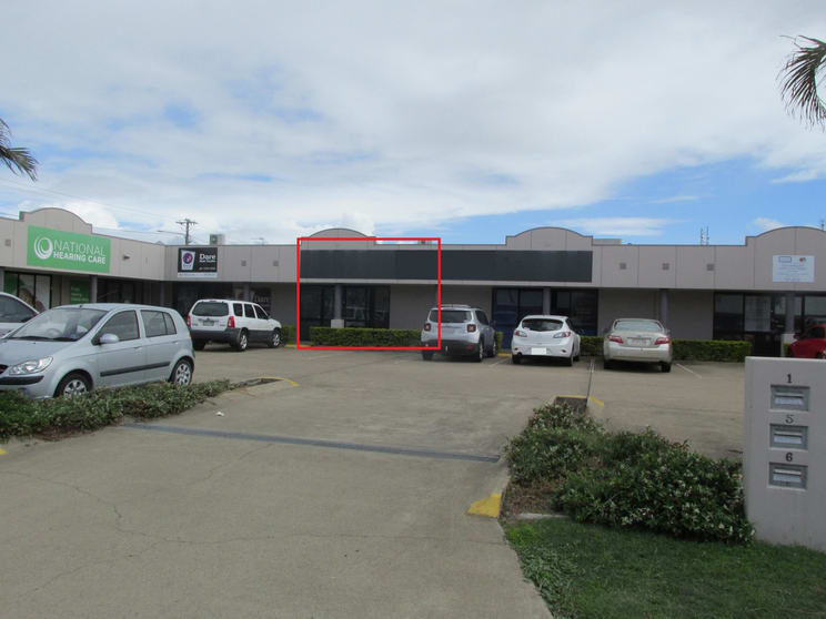 Click to view all images 4/156 Boat Harbour Drive Pialba QLD 4655 - Image 1