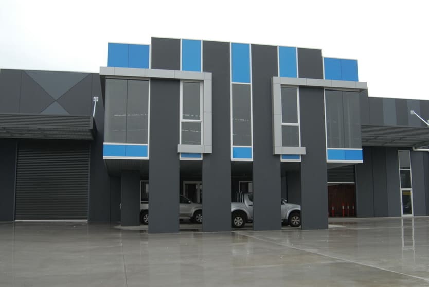Click to view all images 5 - 7 Kimpton Way Altona VIC 3018 - Image 3