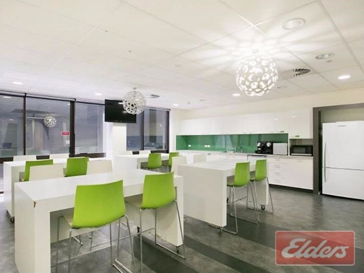 Click to view all images Whole/338 Turbot Street Spring Hill QLD 4000 - Image 2