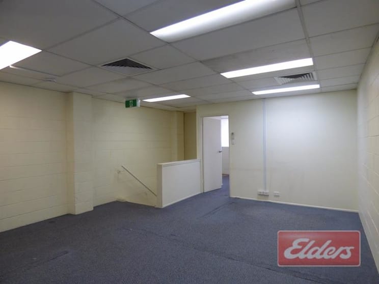 Click to view all images 27 Balaclava Street Woolloongabba QLD 4102 - Image 3