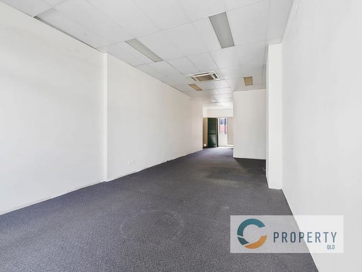 Click to view all images 226 Leichhardt Street Spring Hill QLD 4000 - Image 3