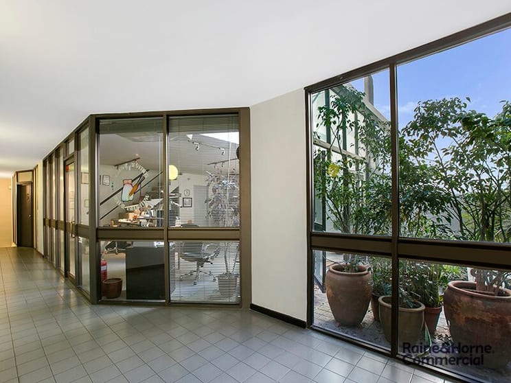 Click to view all images 134 Military Road Neutral Bay NSW 2089 - Image 3